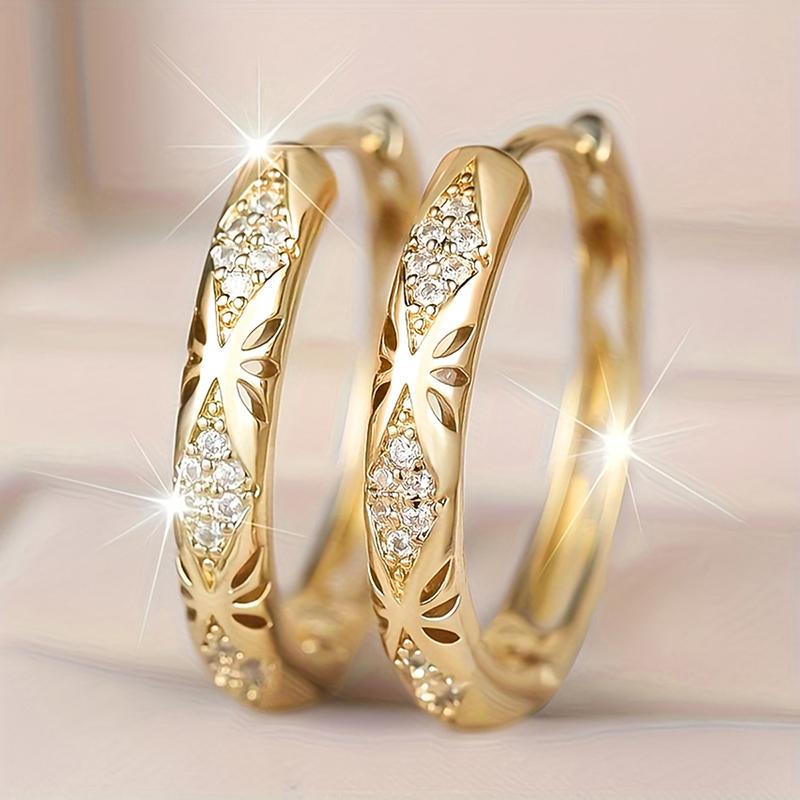 Huitan Opulente Attraktive Creolen für Damen Luxuriöse Goldfarbe Muster Steckerohrringe Mode Exquisiter Party Schmuck