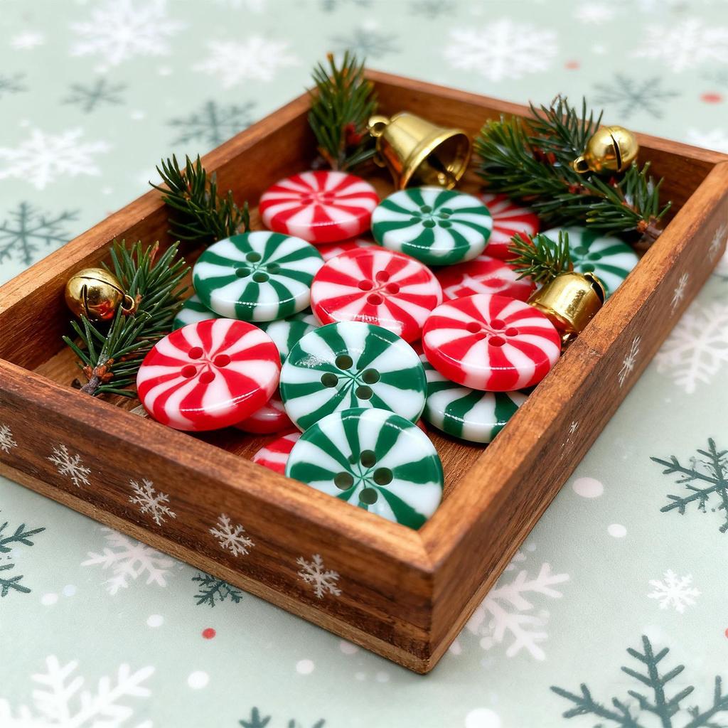 50pcs Christmas Candy Decorative Buttons Resin Red Green Crafting Holiday Buttons Kit DIY Christmas Candy Crafts For Hand Sewing