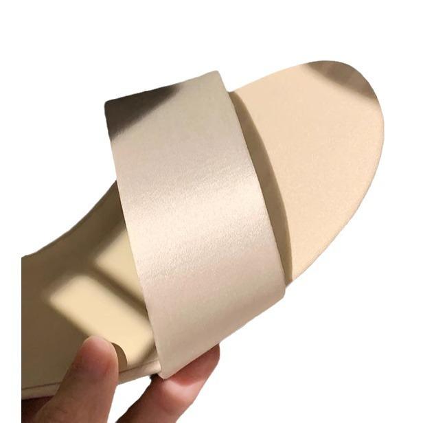 Grape Mother of the Same Style, Minimalist Temperament Silk Word with High Heels Kitten and Leather Cool Slippers Women's Summer Style