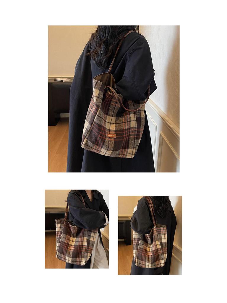 Korean Style Large Capacity Plaid Canvas Shoulder Bag for Women - Autumn/Winter 2025 Casual College Commute Tote