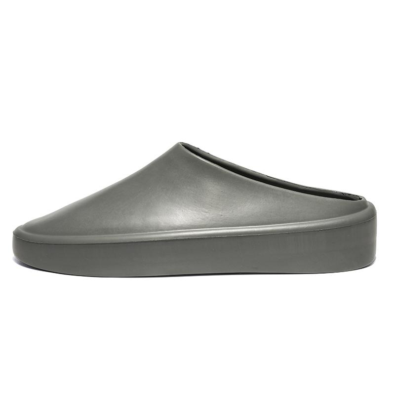 

Дышащие мужские тапочки, шлепанцы, мужская пляжная обувь, летние новые модные крутые уличные полутапочки для мужчин, легкие удобные тапочки 42 серый