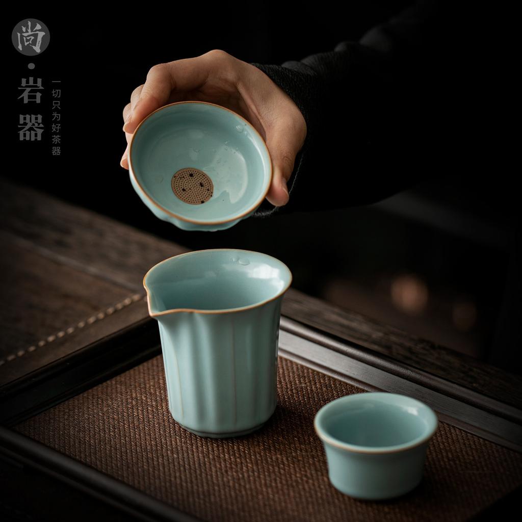 Ceramic household fair cup Ru kiln can raise open piece Kung Fu tea set Tea sea thickened anti-scalding tea separator Tea ceremony zero match