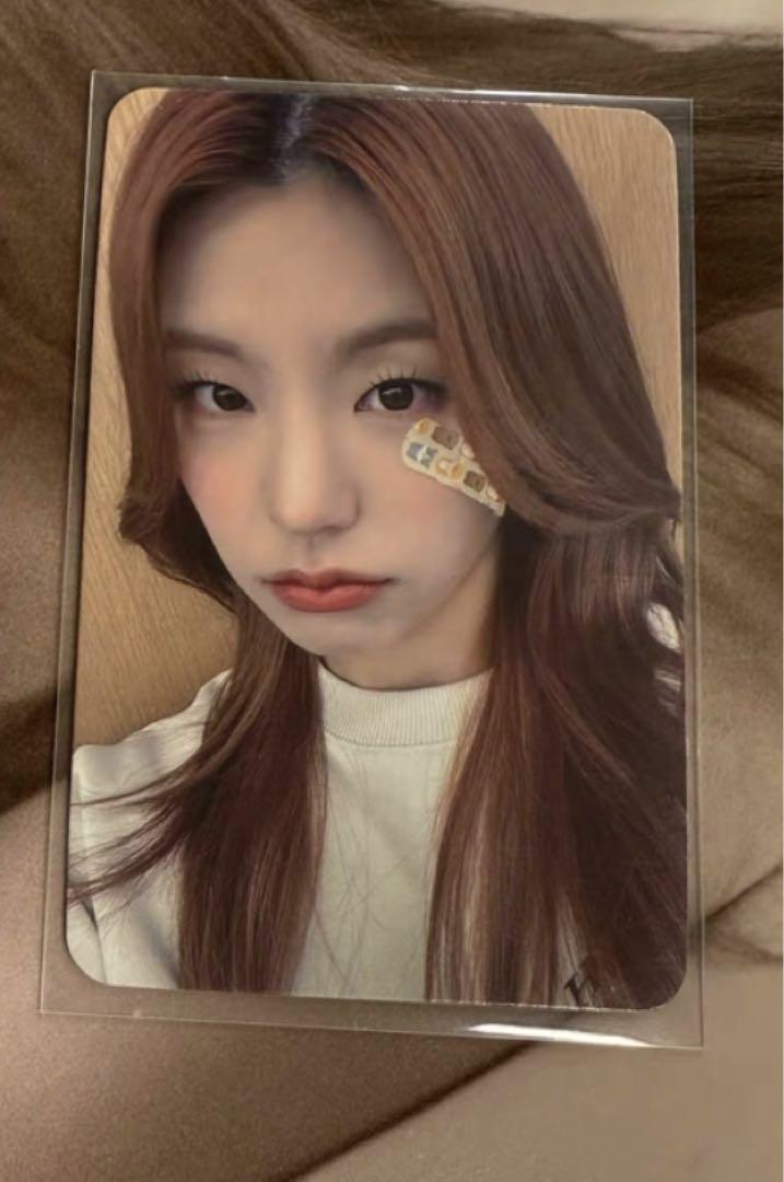 

[USED] itzy CAKE soundwave bonus limited trading card 2