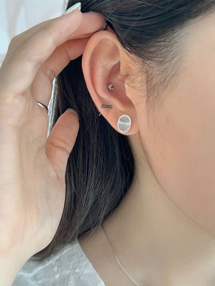Boucles d'oreilles Clous Ovales Aigue-marine en Argent Sterling S925 pour Femmes - Style Élégant, Polyvalent et Cool.