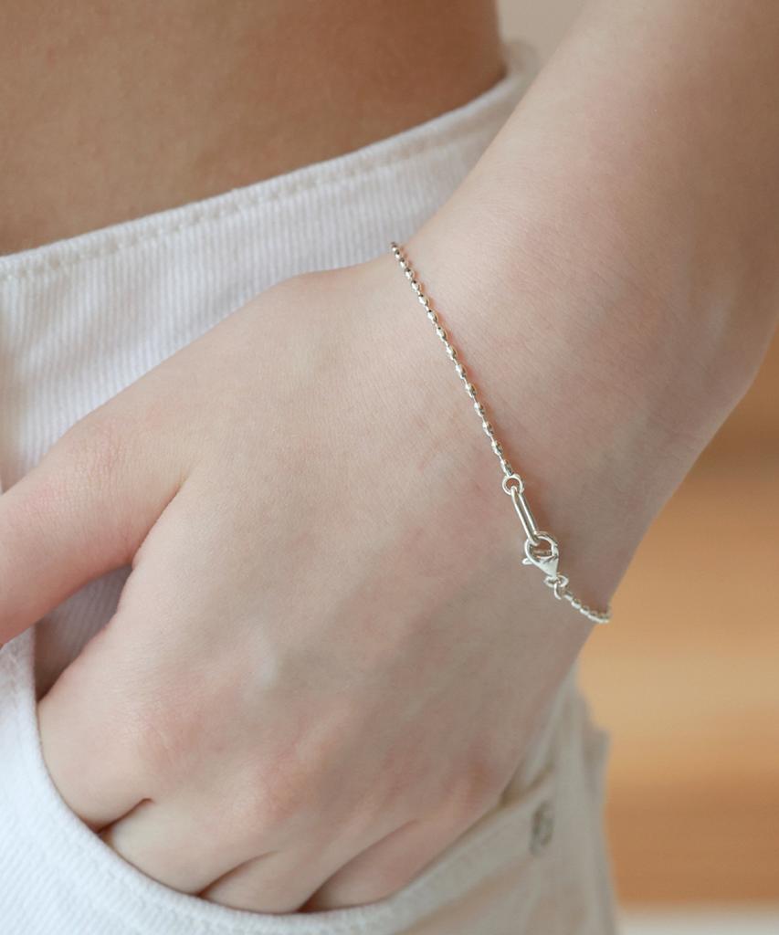 Reindeer Daily Simple Ball Chain Bracelet