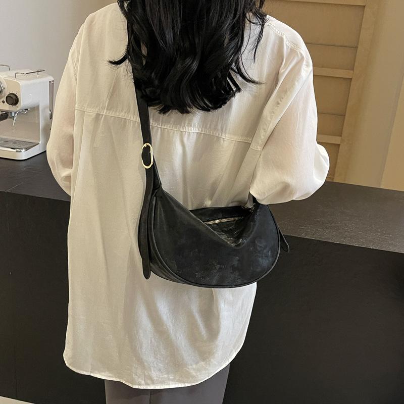 Korean Version of Niche Crossbody Bag Women's Casual Bag Summer New Pink Dumpling Bag Simple One-shoulder Underarm Bag