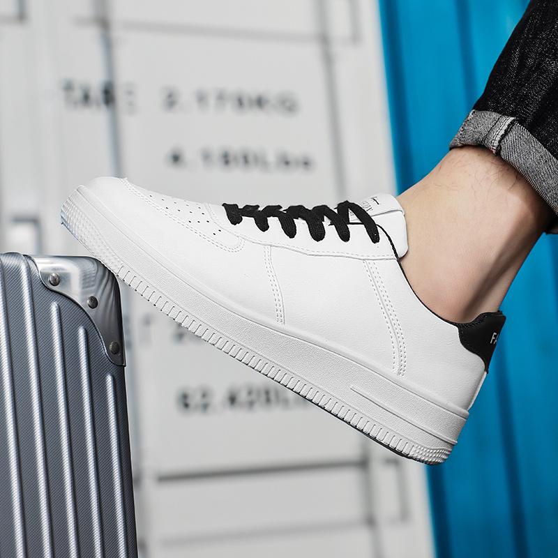 Men's Oversized Breathable Fashionable Retro Board Shoes Sports and Casual Shoes Thick Soled White Shoes