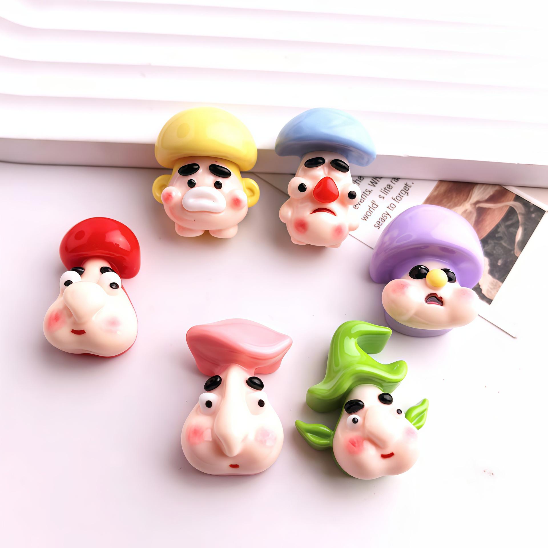 DIY Resin Mushroom Head Accessories Set: Phone Case, Hair Clip, Dollhouse, Role-Playing Small Card