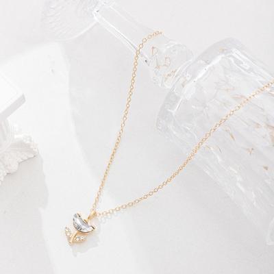 Accessories Autumn and Winter New Versatile Alloy Pendant Niche Diamond Flower Necklace Women