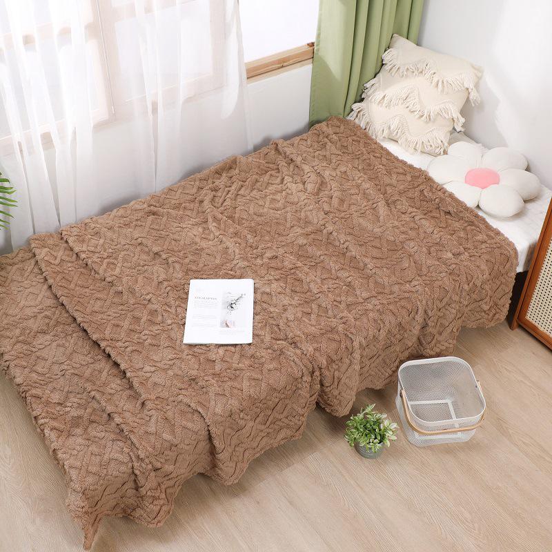 Extra Large Soft Plush Blanket - Warm Cover for Adults, Ideal for Summer Air Conditioning or Naps, Double Person Quilt, 200x220cm.