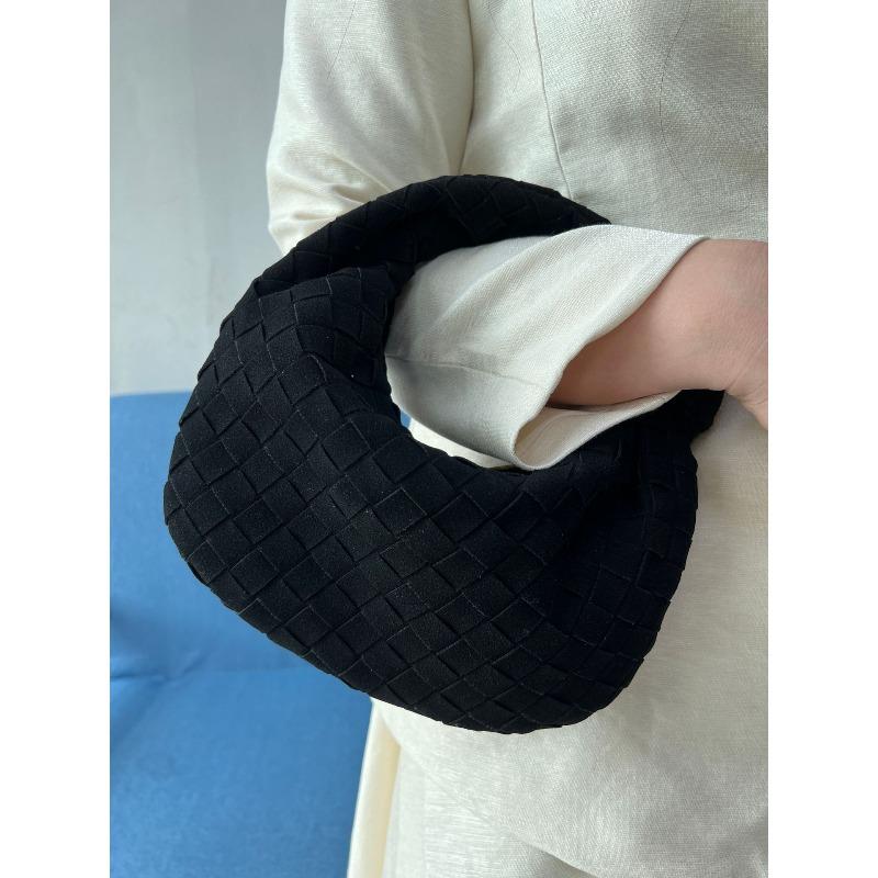 Reine handgefertigte matte gewebte Tasche, neue Damentasche, kleine Croissant-Tasche, Handtasche im europäischen und amerikanischen Stil.