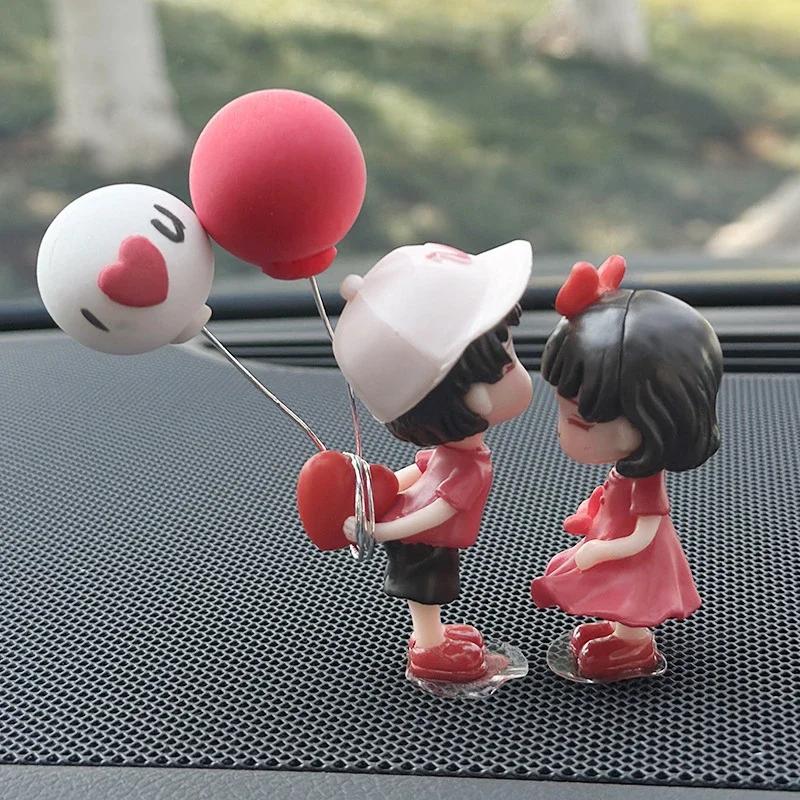 1Pc Cute Cartoon Couples Action Ornament - Cute Lovely Car Dashboard Decoration: Anti-Scratch Accessories For Cars