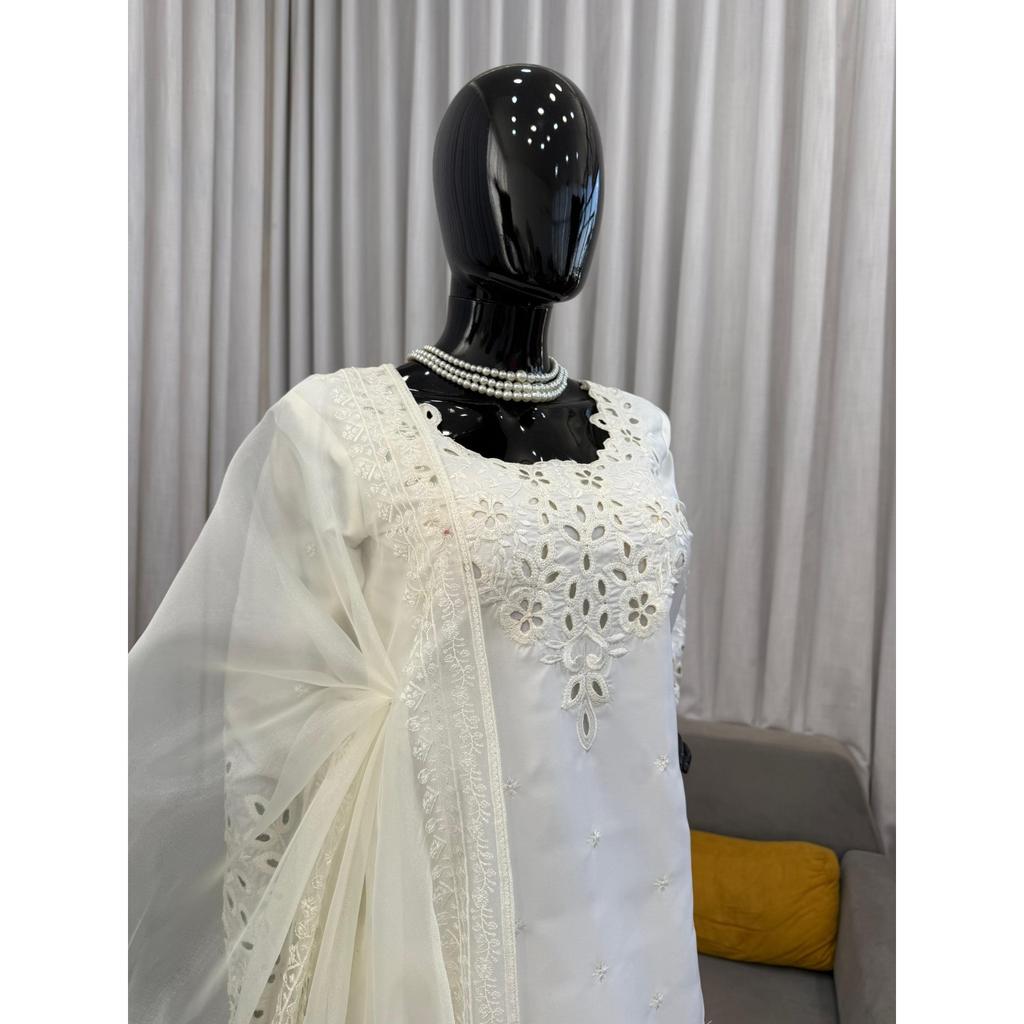 Beautiul Pakisatni Farshi Salwar Suit Indain Bollywood Desigenr Salwar Kameez