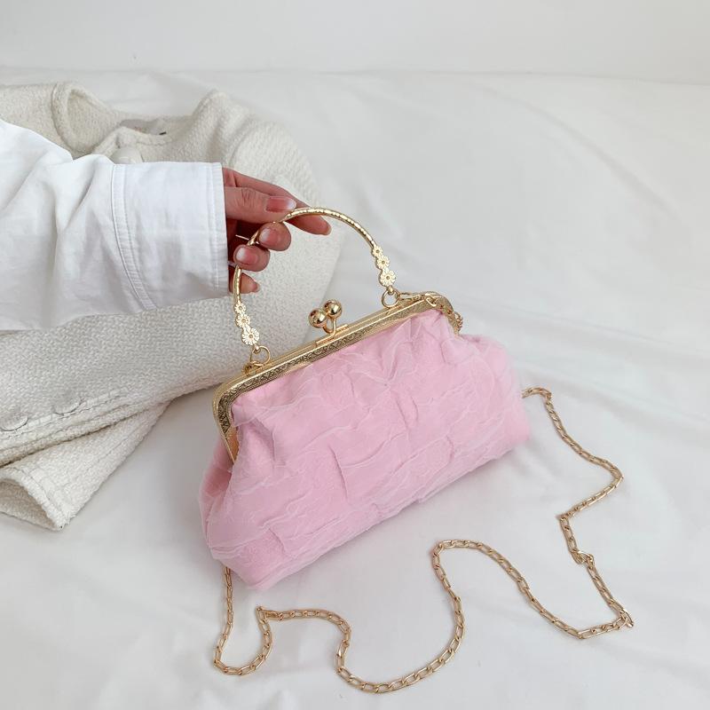 

2025 spring new small fresh solid color pleated underarm bag casual versatile clip button dumpling bag single shoulder oblique span bag розовый