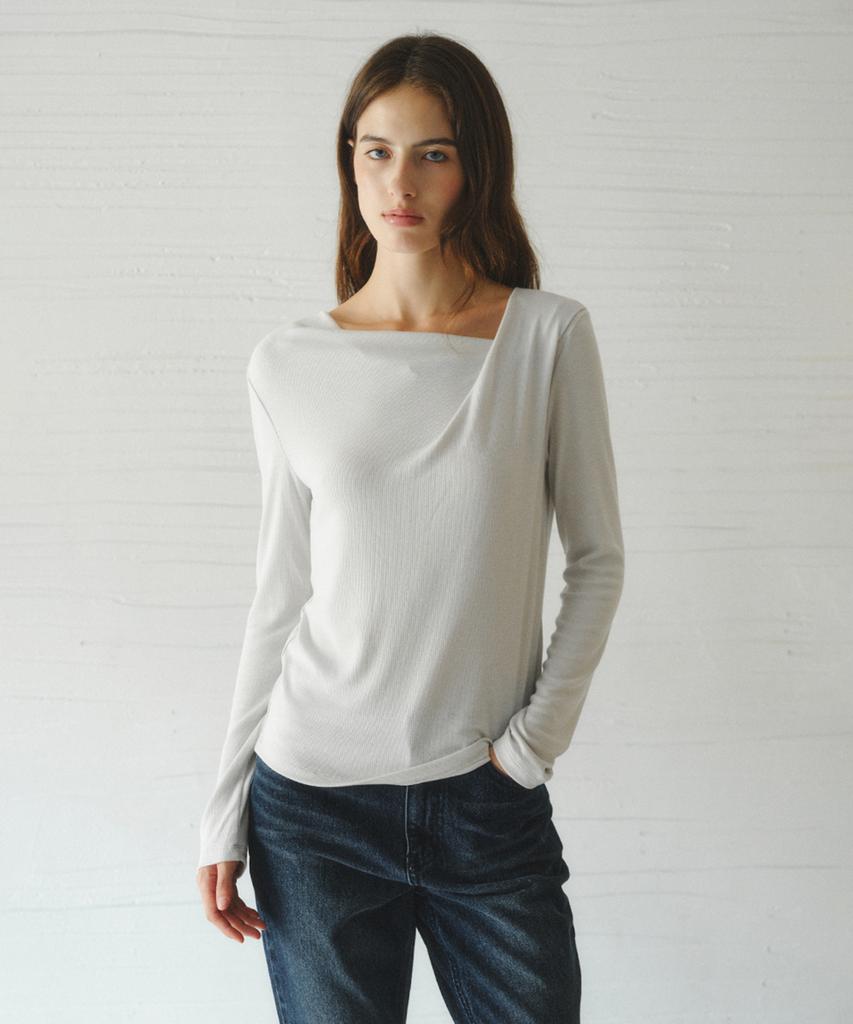 LENINA Roel Drape Neck T-Shirt_Light Gray