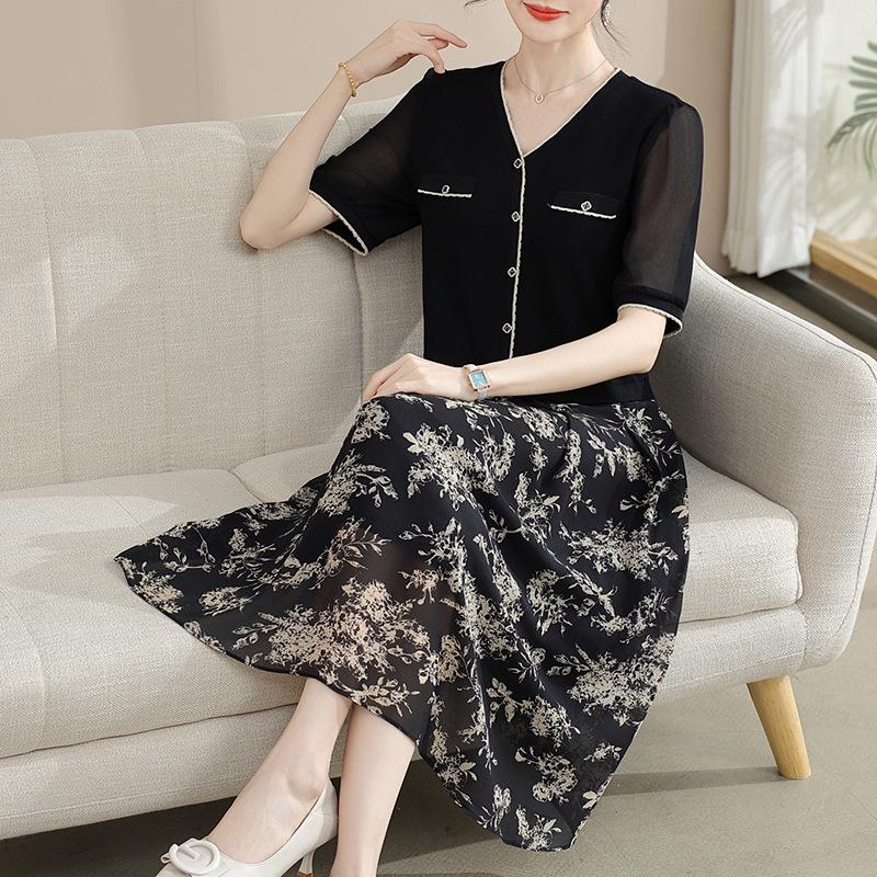 

Summer Fragrance Style Two-Piece Look Dress for Middle-aged and Elderly Women, Belly-Covering with Short Sleeves - Mid-length Skirt. 3XL (125-140 jin)