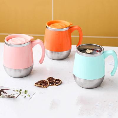 Nerezový termohrnek Čaj Kávový termohrnek Kancelářský cestovní hrnek izolovaný