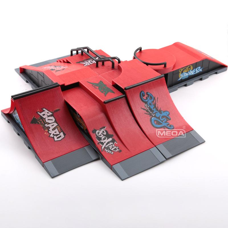 Finger Skateboard Indoor Sports Model - Creative Novelty Scene Props Assembly Toy.