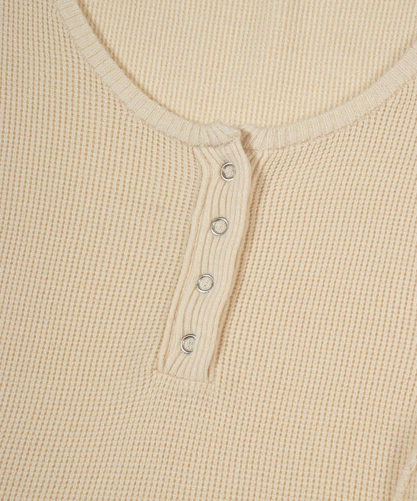 MOAA Seam Line Button Knit (Ivory)