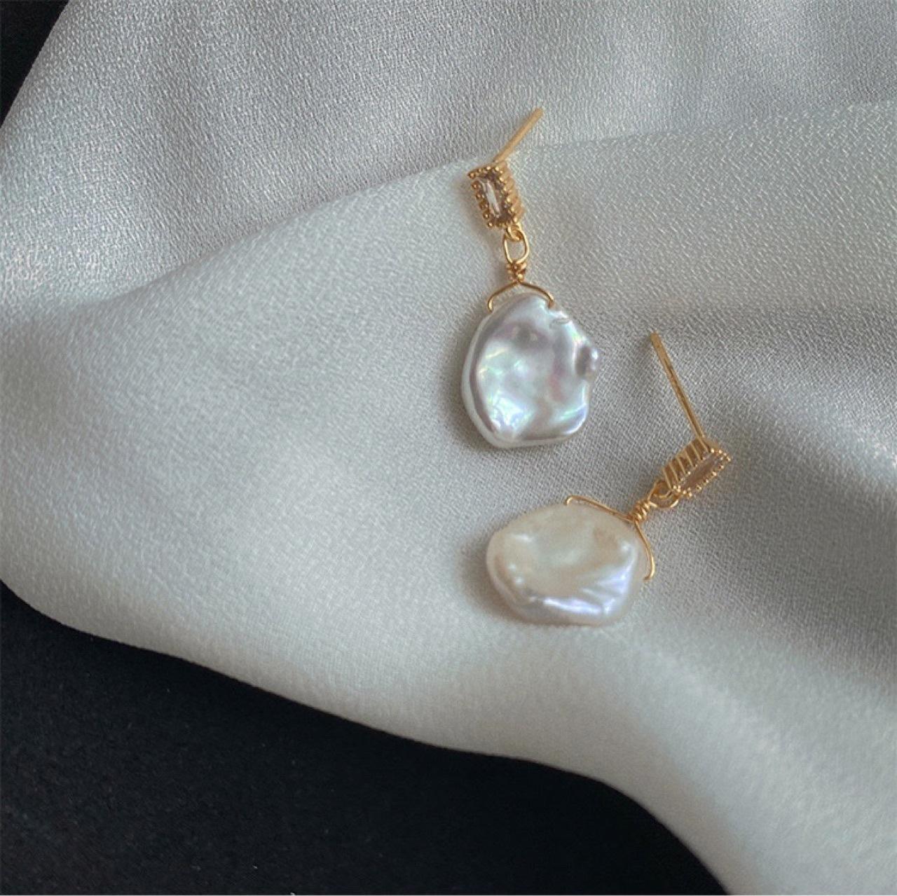 Handmade design natural baroque pearl petals 925 silver needle temperament beautiful stud earrings broken silver natural silver light Silver needle