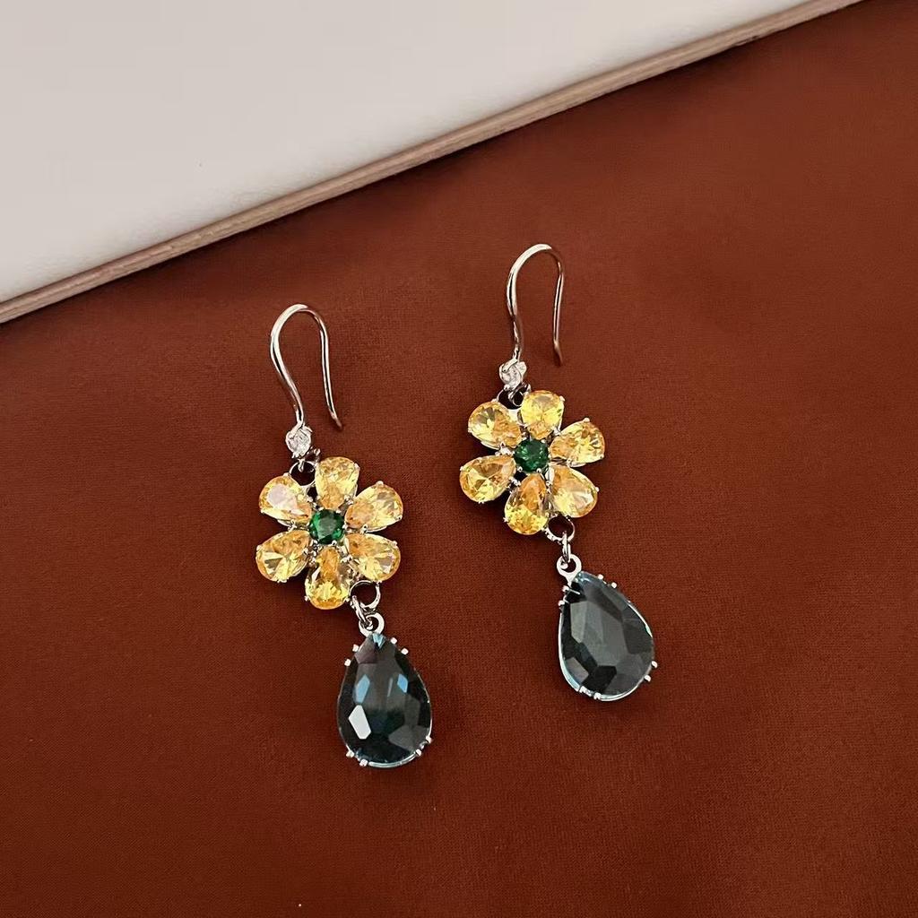 Super Flash Zircon Flower Water Drop Long Earrings Temperament Light Luxury Sweet Set Earrings