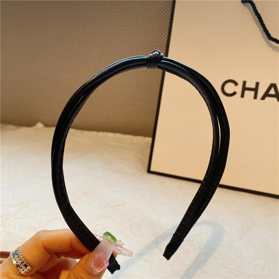 

Винтажная завязанная тонкая кожаная однотонная повязка на голову, простая, темпераментная, элегантная повязка для волос, обруч для волос, аксессуары для волос чёрный