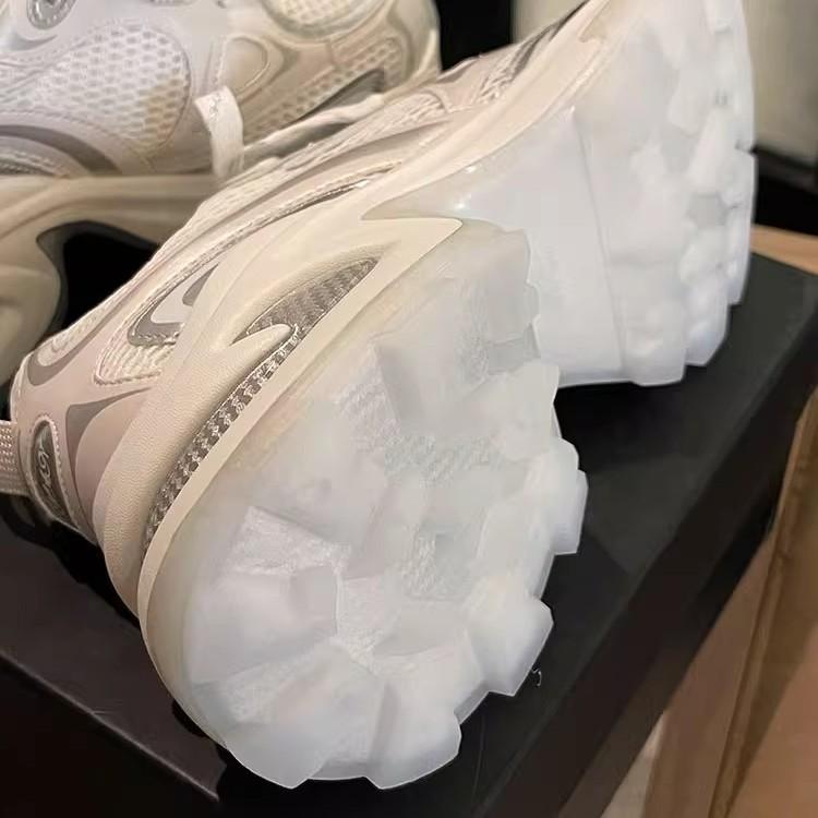 Silver thick-soled mesh dad shoes with inner laces to increase height and breathability