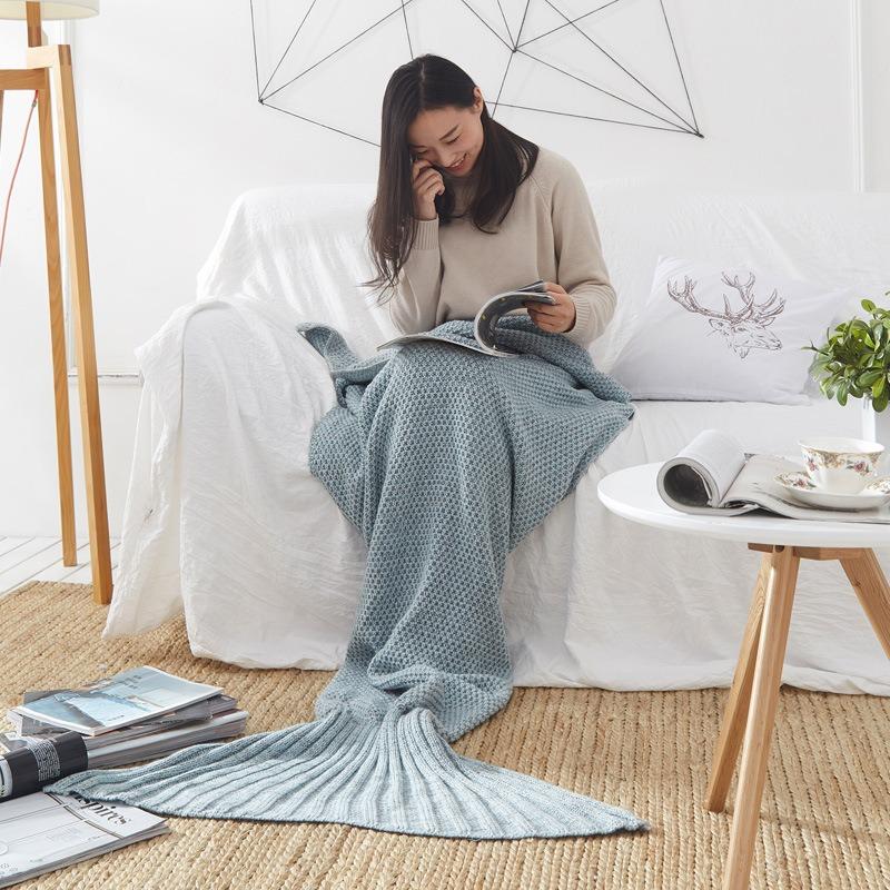 

Elegant Minimalist Mermaid Tail Blanket Soft Knitted Fantasy Throw for Couch, Bed or Gift Fairy Tale Inspired Cozy Home Decor 50x90CM морской синий