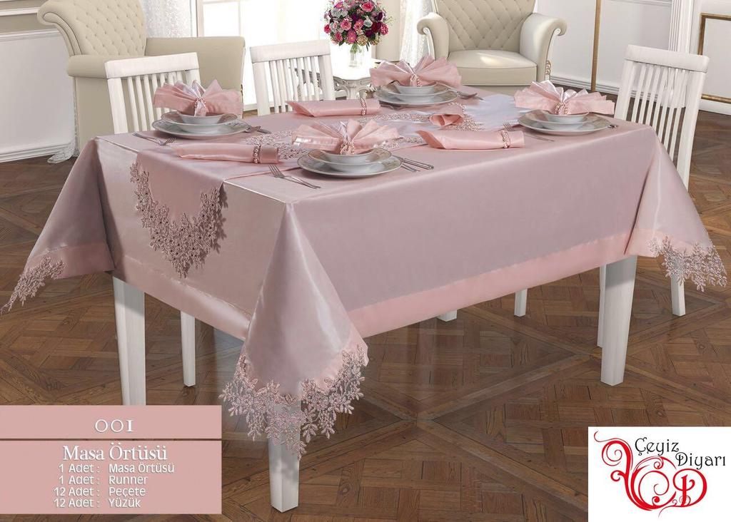 Andělský jídelní set 26ks, ubrus obdélník 160x260, běhoun 135x45, ubrousky 35x40, prádlo, pudr