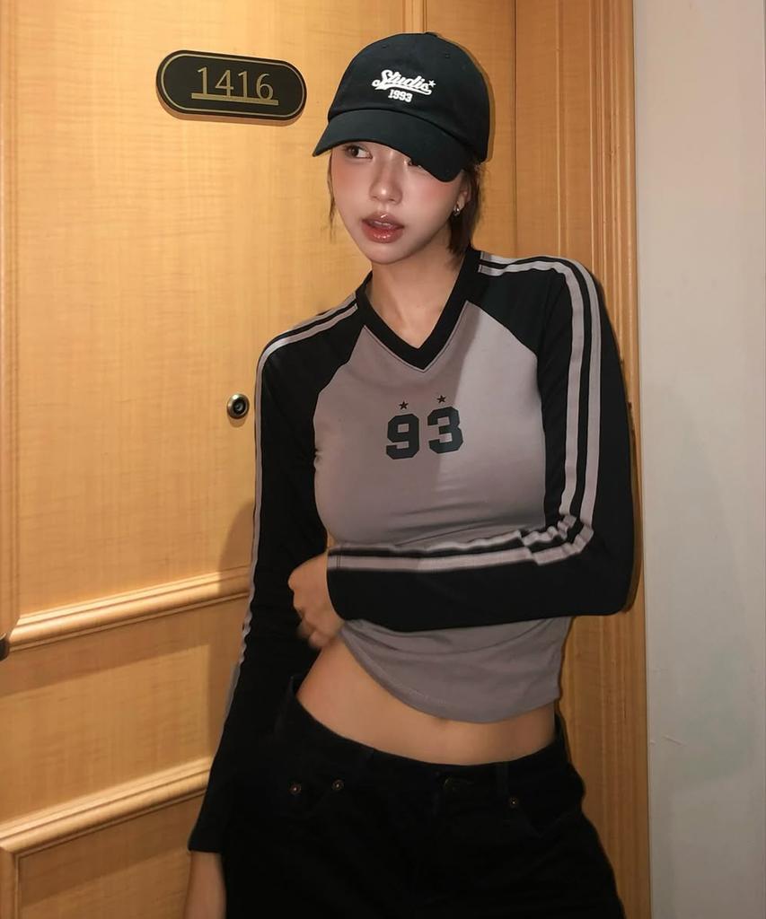 1993STUDIO W Track Line V-Neck Long Sleeve_Gray