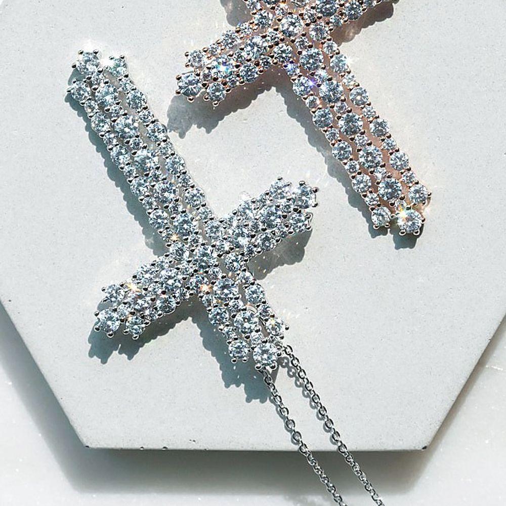 Tipan All Cubic Cross Necklace