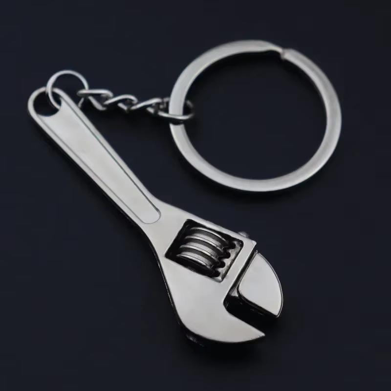 Mini Wrench Keychain Portable Precision Repair Tool Metal Adjustable Jaw Wrench Keychain Wrench Manual Repair Tool