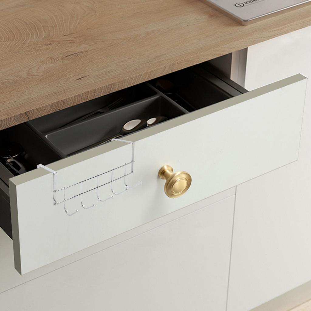 Platzsparendes Kleiderbügelgestell mit 5 Haken, perfekt für Badezimmer oder Garage