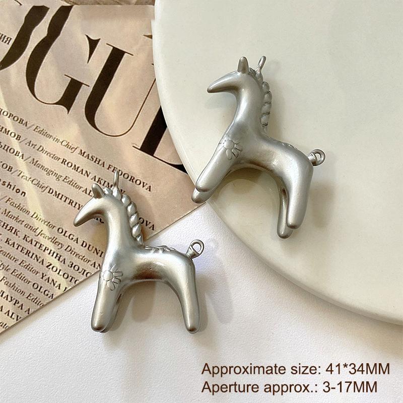 1Pcs Cute Gold Silver Color Horse Charms Pendants For Jewelry Making Necklace Earrings Bracelet Diy Accessories Supplies