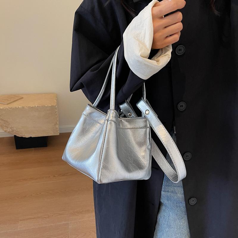 Nová špičková a dobře vypadající dárková taška k narozeninám pro ženy, taška přes rameno, taška crossbody, módní, jednoduchá a všestranná