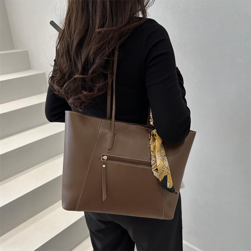 High Sense Retro 2025 New Popular Fashion Trend Fashion Large Capacity Tote Bag Women Shoulder Handbag
