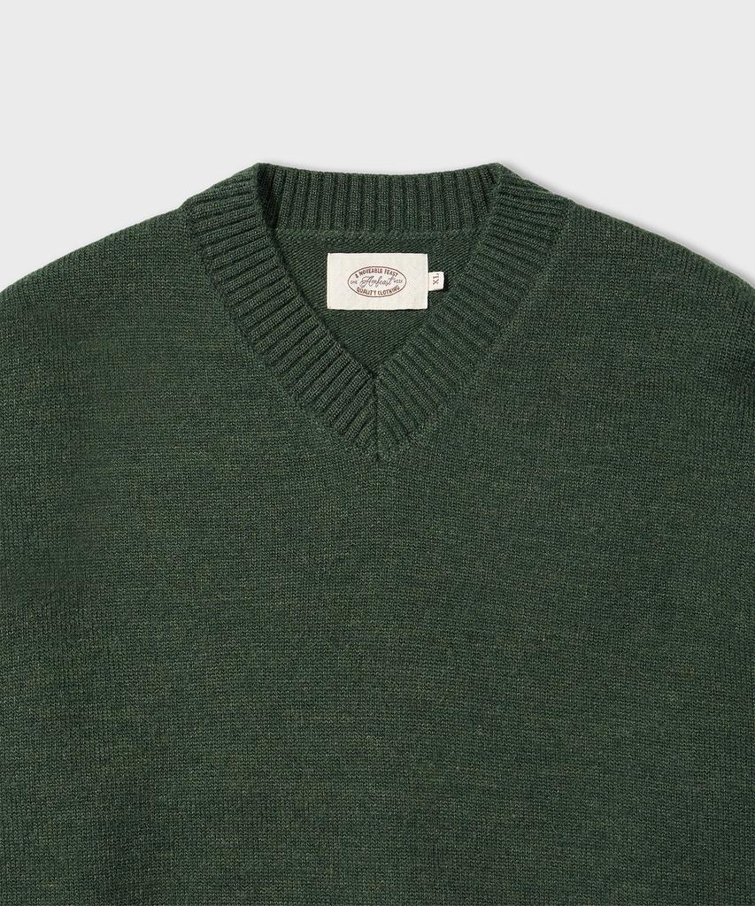 AMFEAST Essential V-Neck Knit Green