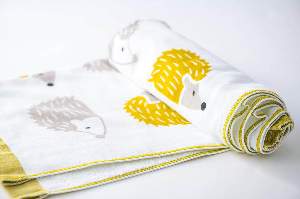 kainoo x KATACHI Imabari Gauze Bath Hedgehog Made in Imabari Gauze Cotton Cute Hedgehog Perfect for and Camping Towel, Single-Sided Towel, Design,