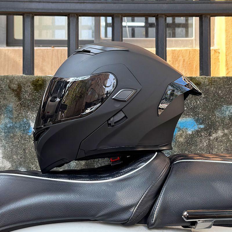 

Мотоциклетные шлемы Мужские и женские открытые шлемы Зимние локомотивные шлемы Четыре сезона Bluetooth для езды M