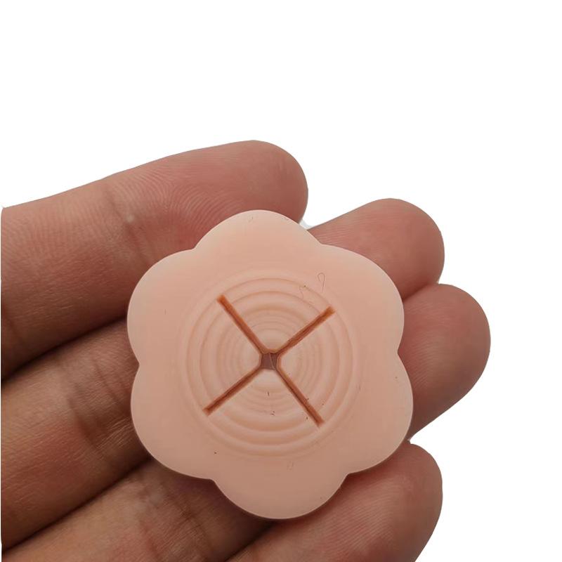 1PCS Non-slip Corner Knot Buckle Skirt Clip Women's Waist Hem Corner Buckle T-shirt Versatile Scarf Buckle