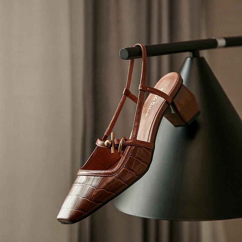 Spring /Summer New Genuine Leather Women Shoes Square Toe Buckle Strap Pumps Women Sandals Mary Jane Women Chunky Heels