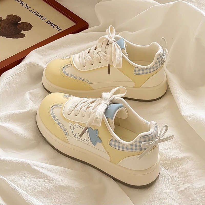 Cute niche moral training shoes women's new spring and autumn versatile casual board shoes women's