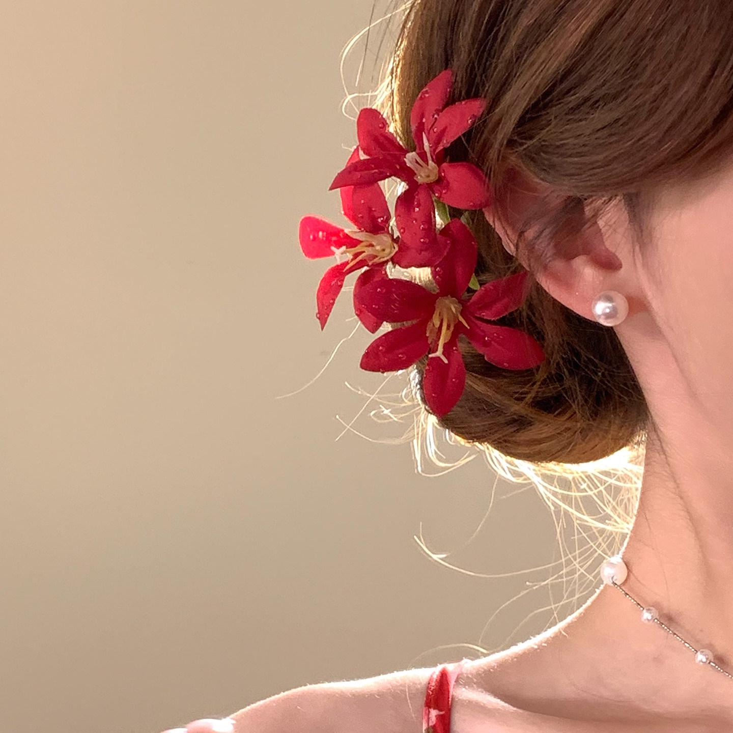 Elegant Floral Fabric Hairpin - Stylish, Simple, and Versatile High-End Hair Accessory