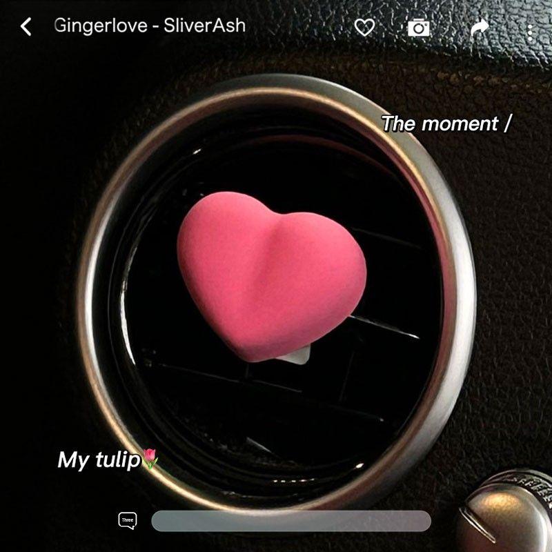 

Car Perfume Aroma Diffuser Cute Rabbit Heart Car Air Vent Decoration Clip Fragrance Long-Lasting Light Scent Diffuser Stone for Women Car Air Outlet Aromatherapy [Love] Other notes