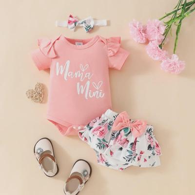 Sommer-Set für Baby-Mädchen mit Buchstaben-Print und Shorts mit Blumen- und Schmetterlingsmotiv (3-teilig)