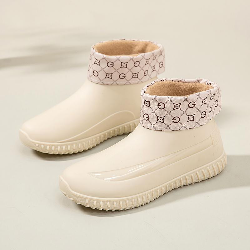 Fashion Rain Shoes Women Wear Waterproof and Non-slip Internet Celebrity Water Shoes Short Tube Japanese Thick-soled Rubber Shoes Wear-resistant