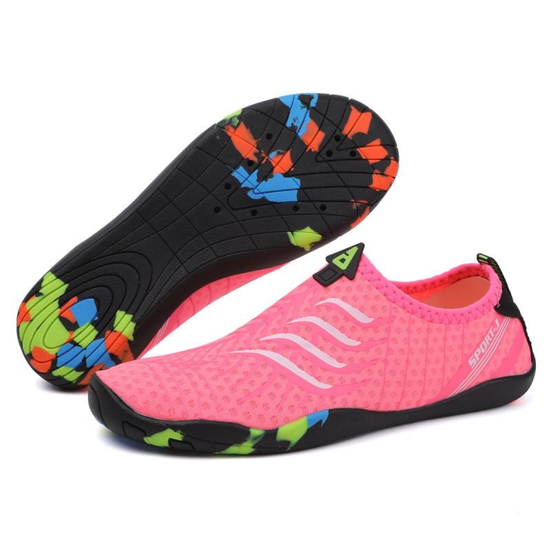 Unisex Quick-Dry Water Shoes River Trekking Swimming Beach Walking Lightweight Breathable Slip-On Outdoor Sandals