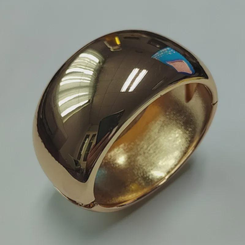 Stylish Alloy Bracelets for Women - New Personalized Electroplated Designs with a Large Glossy Finish