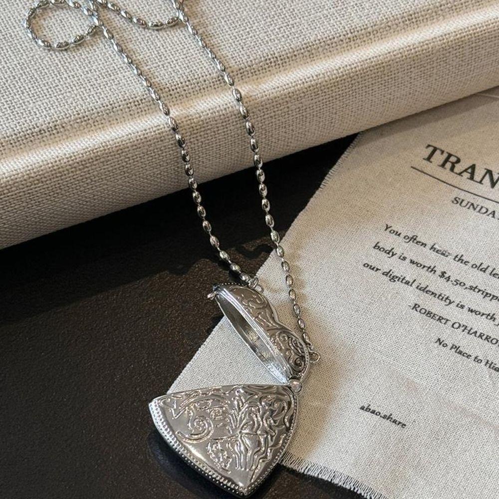 Photo Pendant Carved Heart Necklace Zinc Zinc Alloy Metal Photo Box Pendant  Jewelry and Accessories