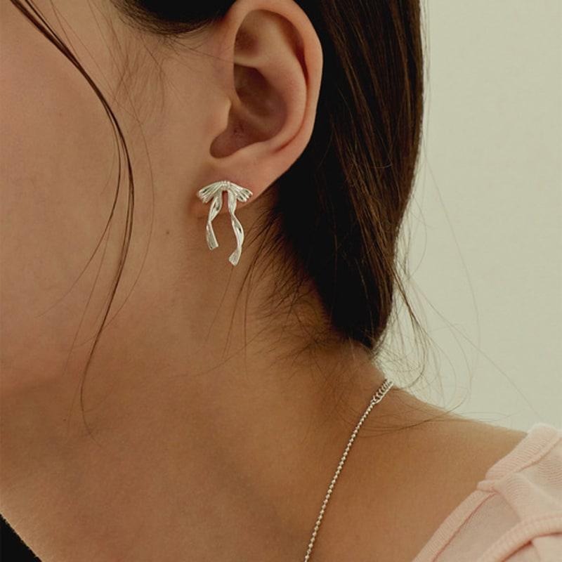 murmur [925silver]Rupple ribbon stud earrings